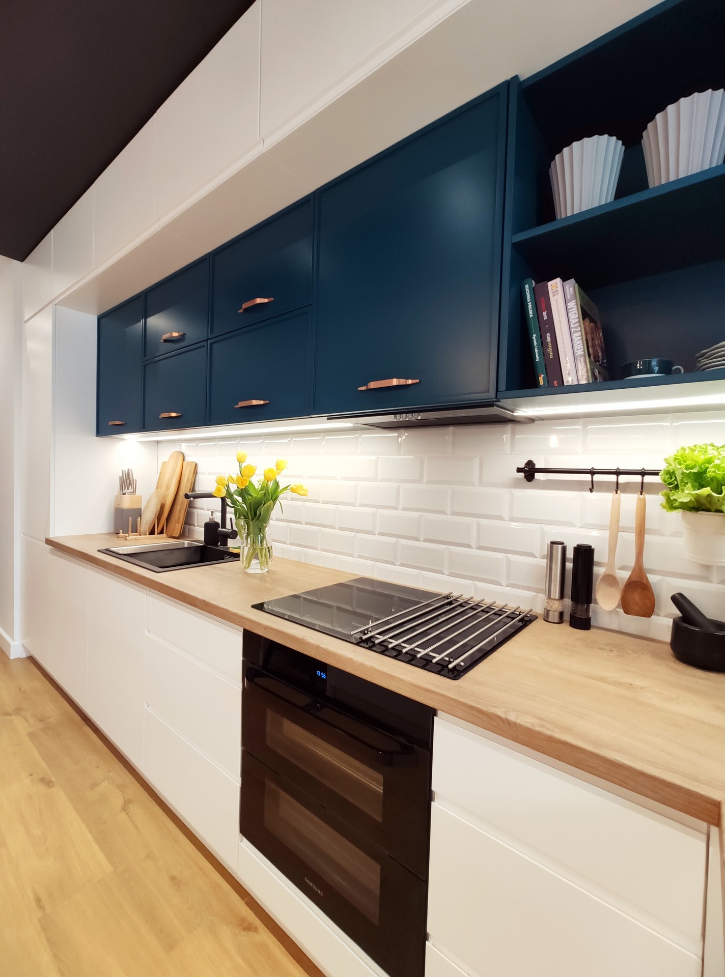 Wizualhome - indywidualne projekty kuchni na wymiar | Opole, Wrocław, Katowice